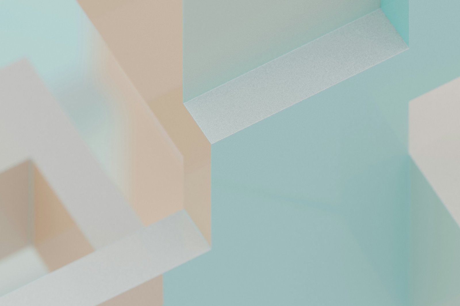 Comparison between static and dynamic text overlay showing readability and visual appeal differences