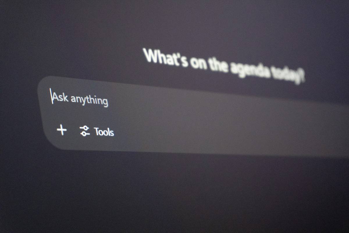 How to Master Text Overlay Effects in Subtitle Apps for Better Productivity & Well-being