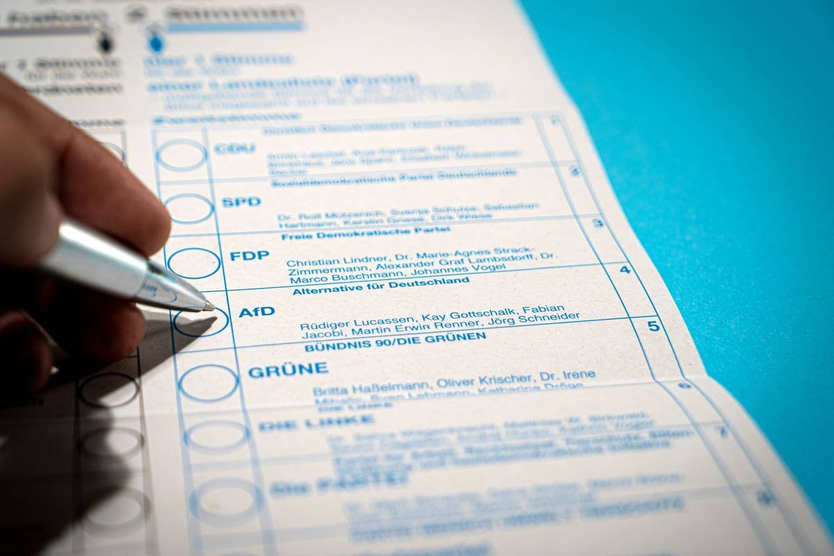 Bundestagswahl 2021, Germany: DO NOT Vote for - AfD. Please read the Unsplash ToS. You are not allowed to use it for political advertisement.