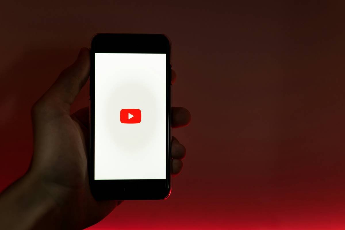 Why Your Wellness Videos Flop (And How Text Placement Subtitle Apps Can Fix It)